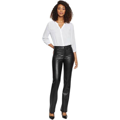 Womens > Bottoms > Pants > Jeans > Straight
